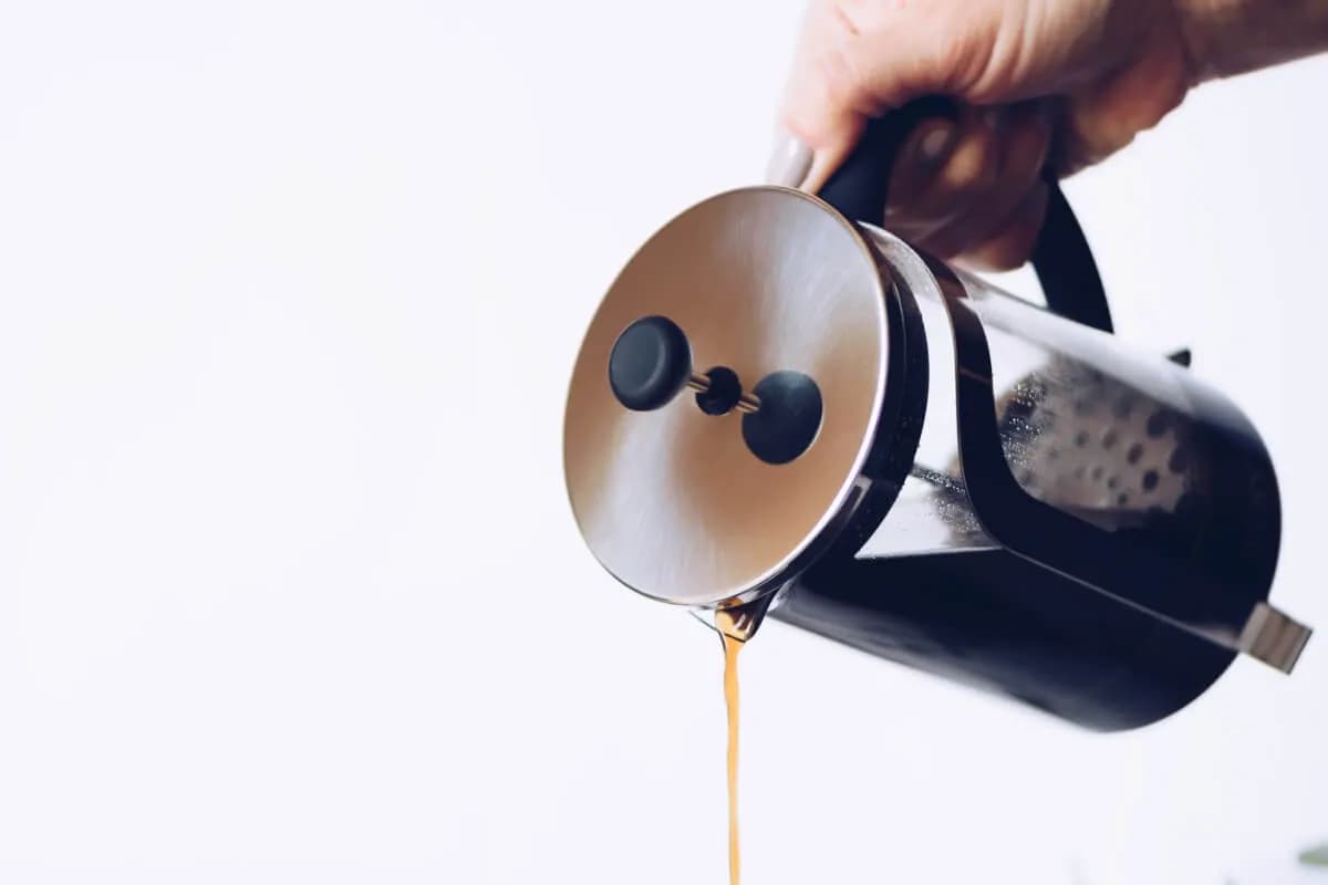 Jak używać zaparzacza do kawy, aby uniknąć gorzkiego smaku?