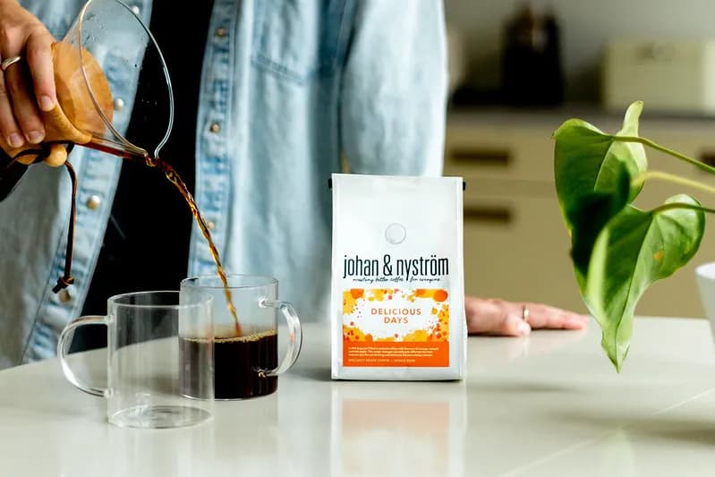 Ile godzin działa kawa? Odkryj, jak długo utrzymuje się efekt kofeiny